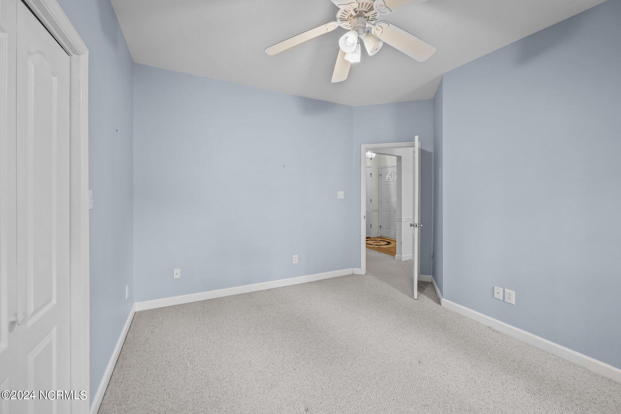 108 Massachusetts Road New Bern, NC 28562 - Photo 25 of 42 Bedroom 3