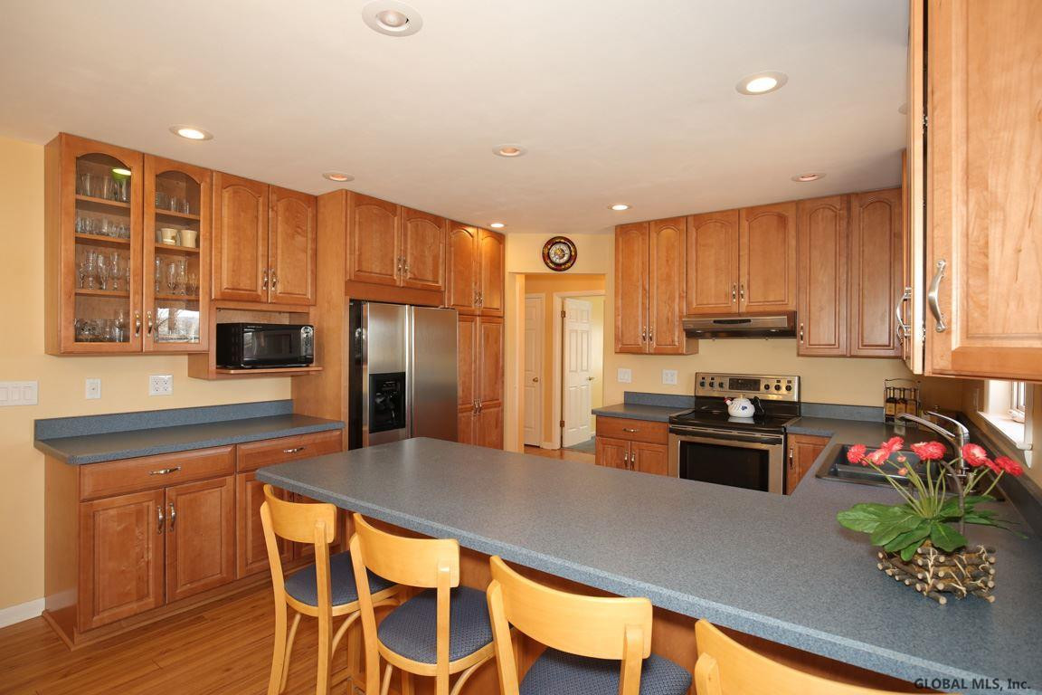 57 Jefferson Road Bethlehem, NY 12077 - Photo 7 of 25 Photo 7