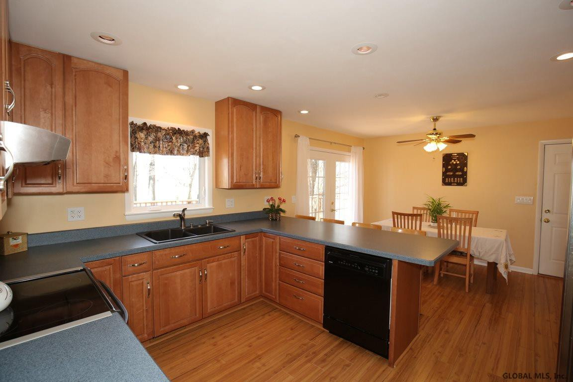 57 Jefferson Road Bethlehem, NY 12077 - Photo 8 of 25 Photo 8