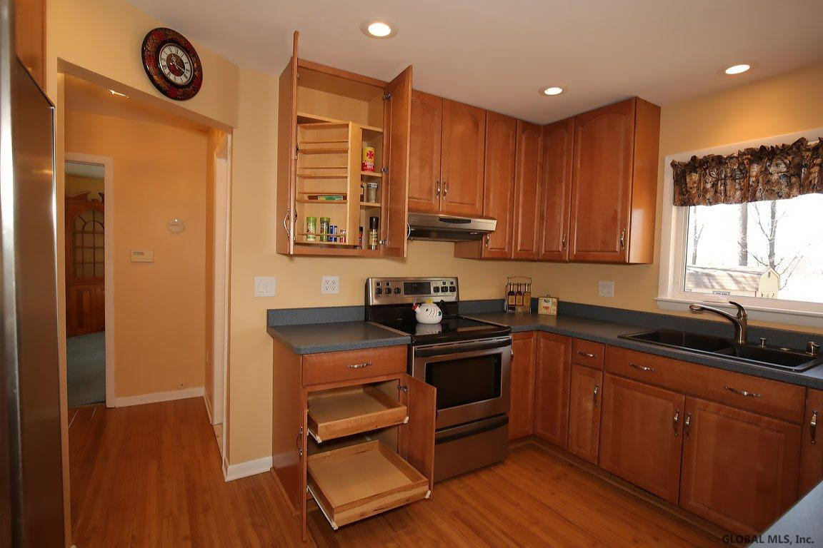57 Jefferson Road Bethlehem, NY 12077 - Photo 9 of 25 Photo 9