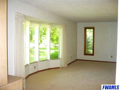 6320 West Hills Road Fort Wayne, IN 46804 - Photo 3 of 19 Gallery Image 3