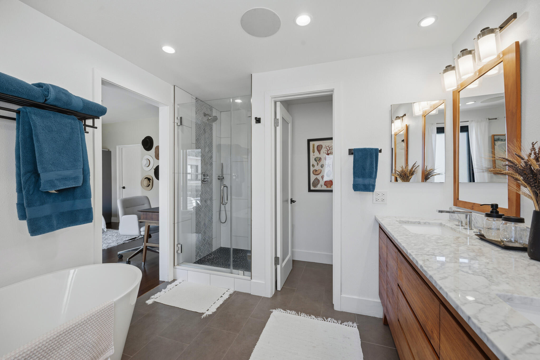 8180 Manitoba Street, Unit 255 Playa del Rey, CA 90293 - Photo 26 of 41 8180_Manitoba_Street,_Playa_Del_Rey,_CA-