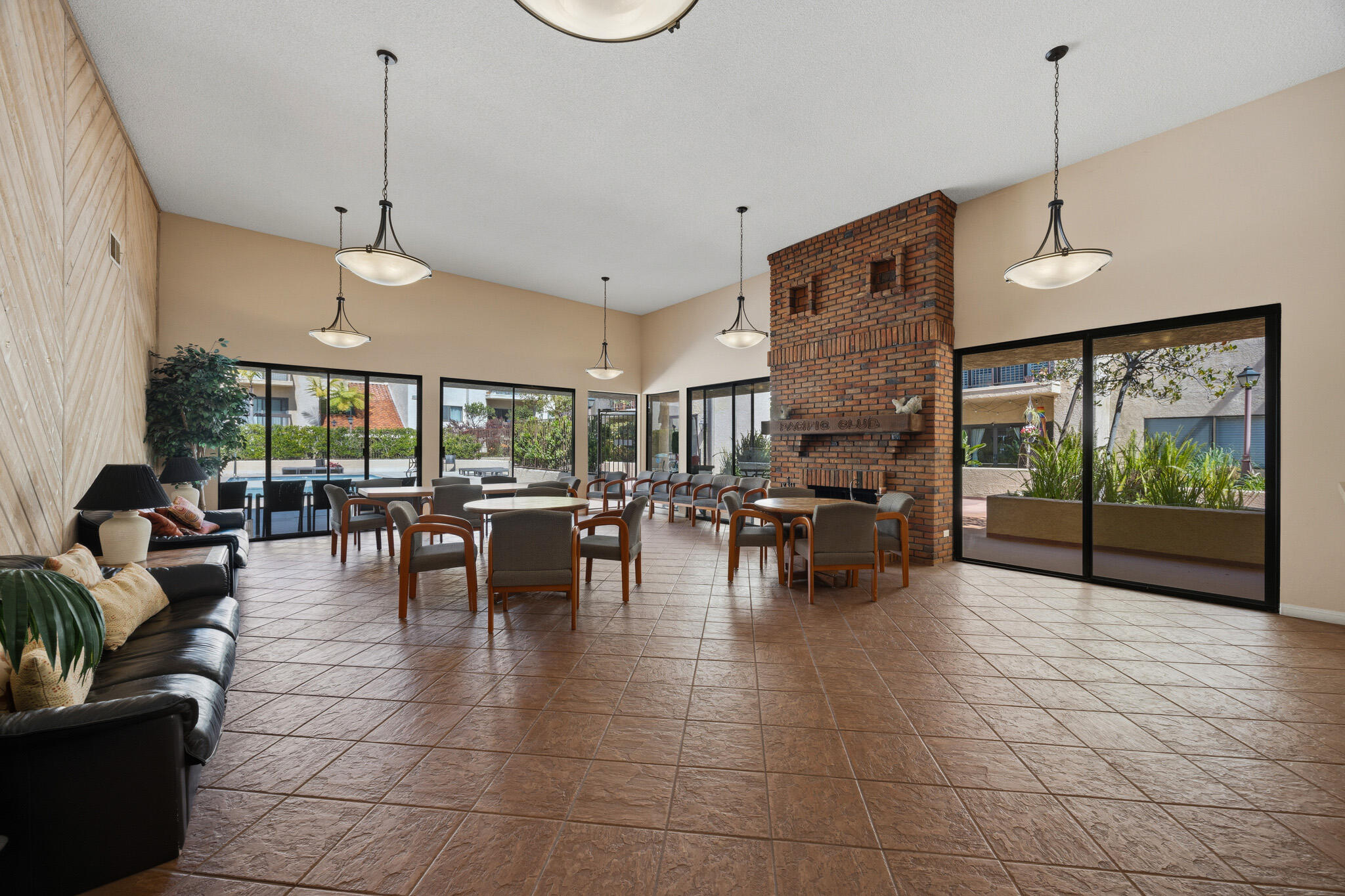 8180 Manitoba Street, Unit 255 Playa del Rey, CA 90293 - Photo 37 of 41 8180_Manitoba_Street,_Playa_Del_Rey,_CA-