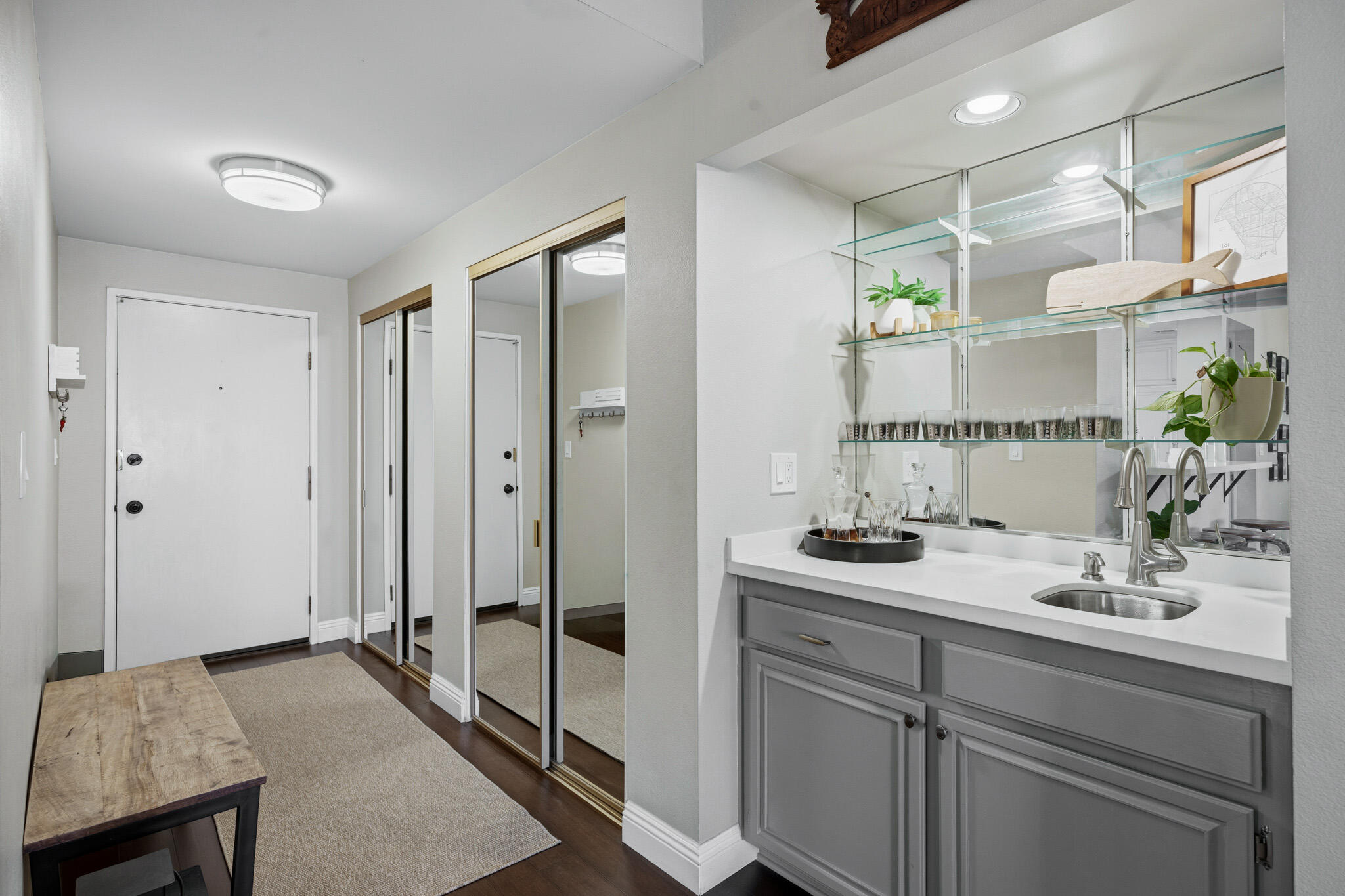 8180 Manitoba Street, Unit 255 Playa del Rey, CA 90293 - Photo 4 of 41 8180_Manitoba_Street,_Playa_Del_Rey,_CA-