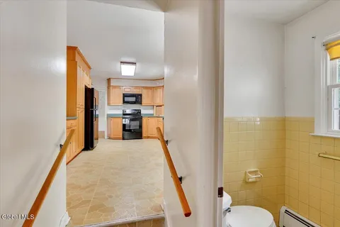 $450,000 | 9 Chestnut Lane, Clifton Park, NY 12065
