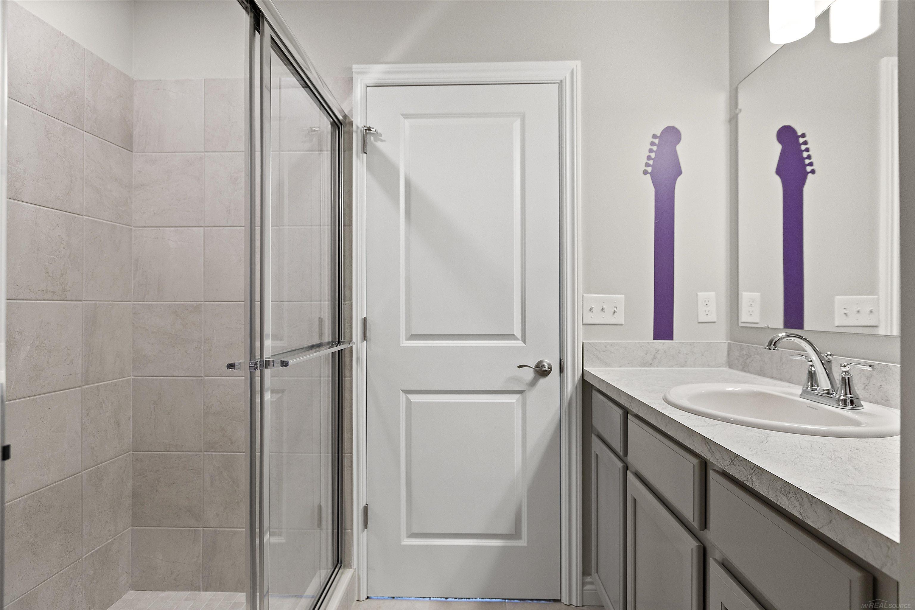 2221 Chase Drive Howell, MI 48855 - Photo 29 of 34 Loft Bath