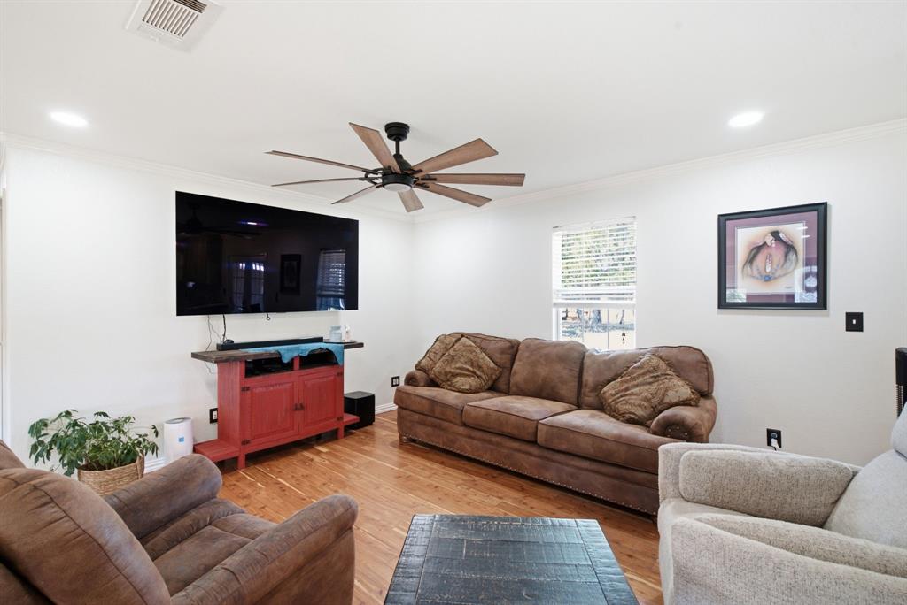 311 Dennis Road Lipan, TX 76462 - Photo 5 of 32 Gallery Image 5