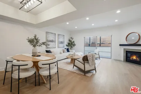 $1,099,000 | 1744 Granville Avenue, Unit 105, Los Angeles, CA 90025