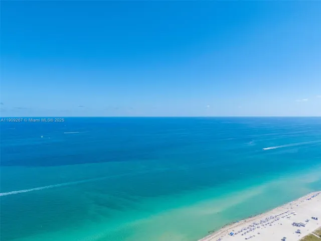 $875,000 | 6000 Collins Avenue, Unit 134, Miami Beach, FL 33140