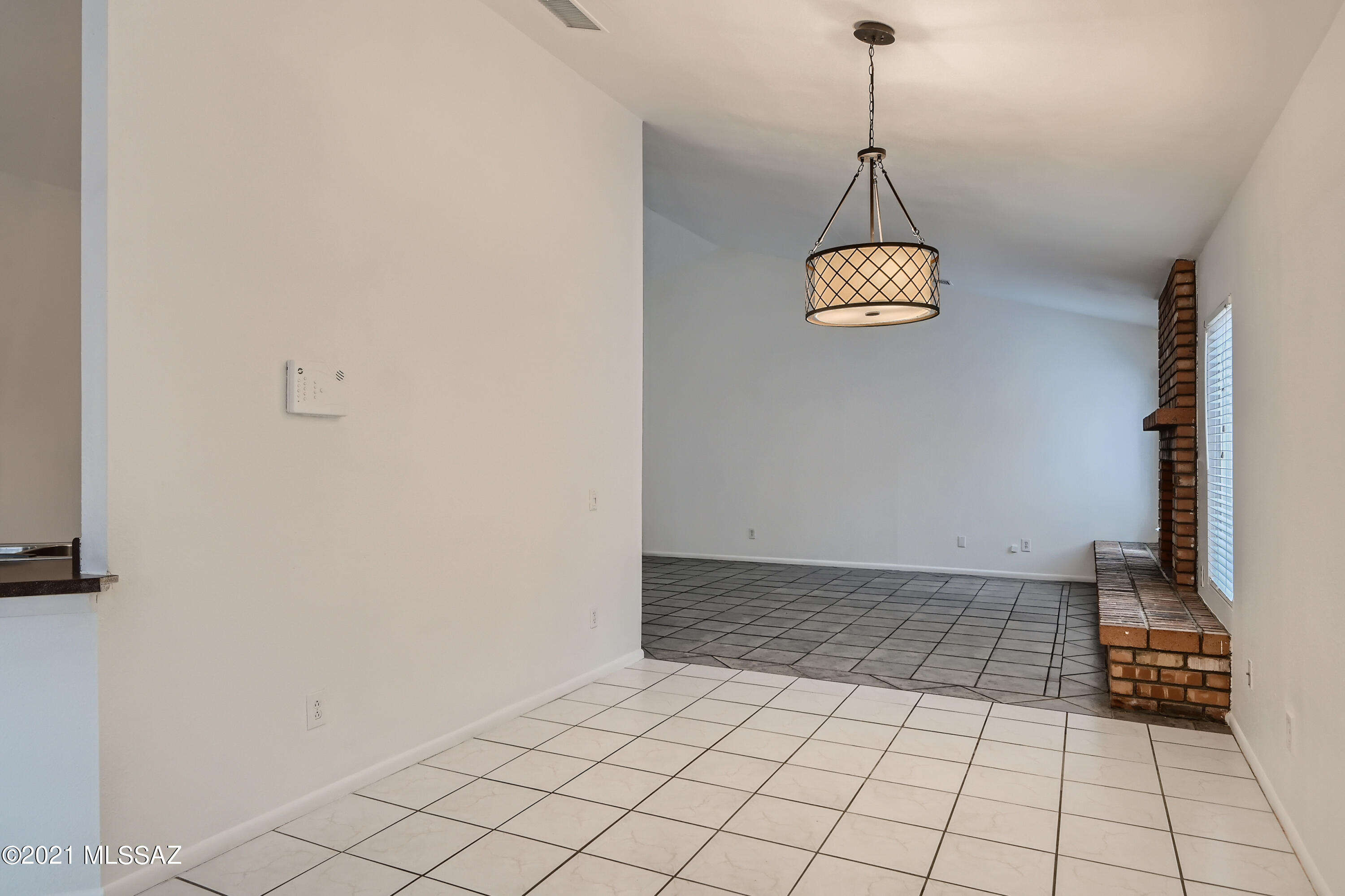 10681 Keystone Road East Tucson, AZ 85730 - Photo 9 of 33 a view of a storage & utility room