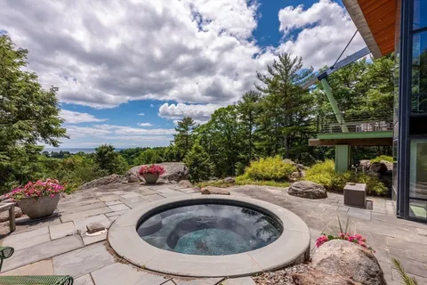 $7,900,000 | 370 Summer Street, Manchester, MA 01944