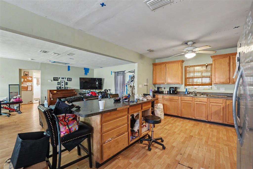 1358 South Keene Road Clearwater, FL 33756 - Photo 11 of 48