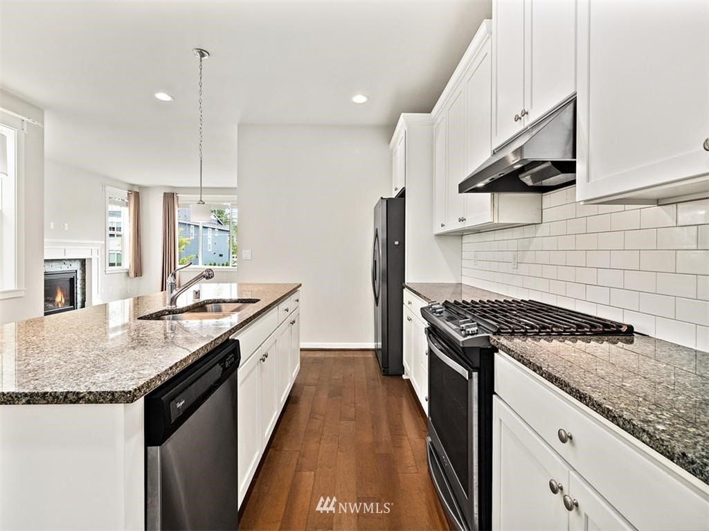 4409 186th Place Southeast Bothell, WA 98012 - Photo 10 of 25