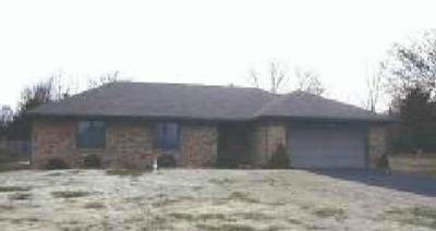 703 South S Farm Springfield, MO 65809 - Photo 1 of 1 Primary Photo