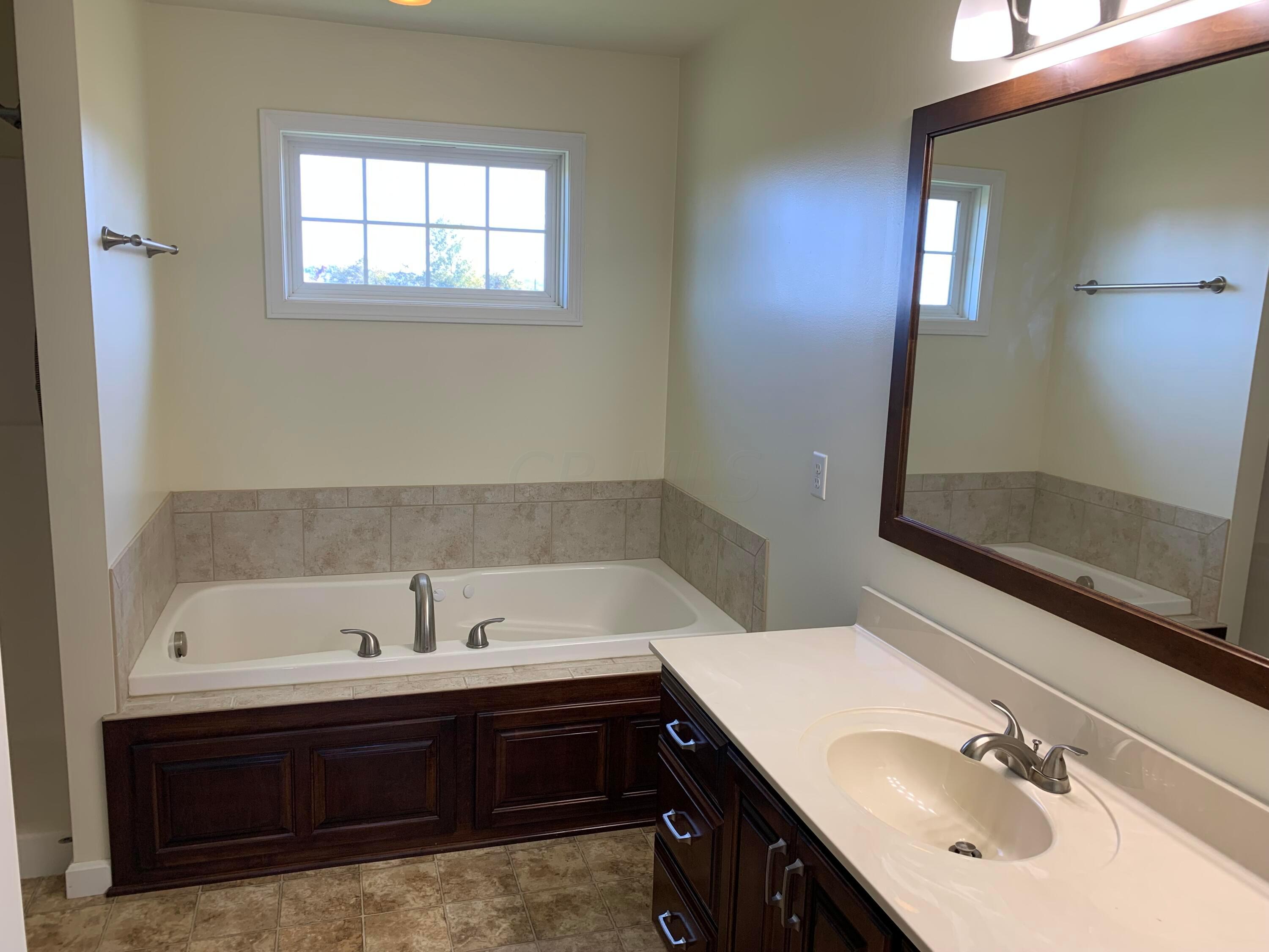 3190 Conrad Road Mansfield, OH 44903 - Photo 17 of 40 IMG_6910