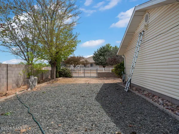 $259,900 | 110 Court Lane, Holbrook, AZ 86025