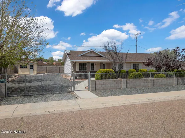 $259,900 | 110 Court Lane, Holbrook, AZ 86025