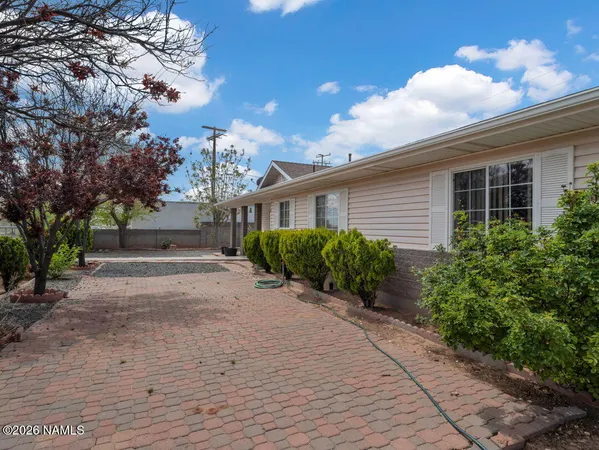 $259,900 | 110 Court Lane, Holbrook, AZ 86025