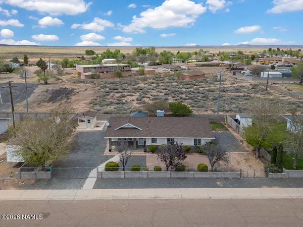 $259,900 | 110 Court Lane, Holbrook, AZ 86025