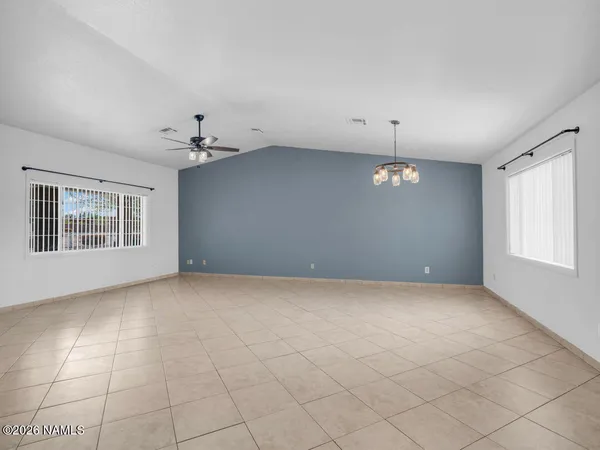 $259,900 | 110 Court Lane, Holbrook, AZ 86025