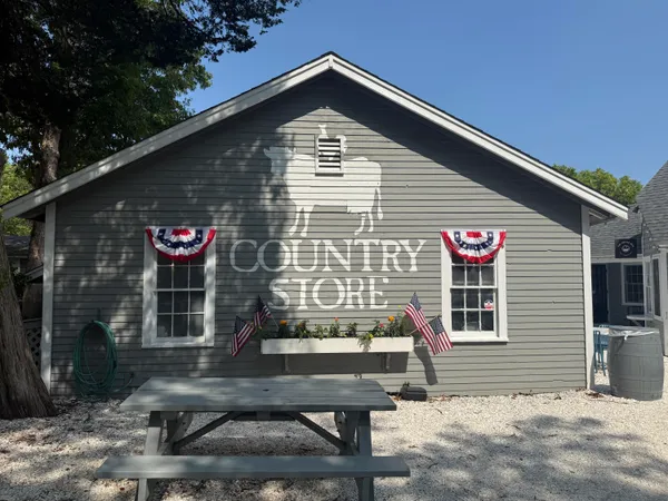 a front view of house with yard