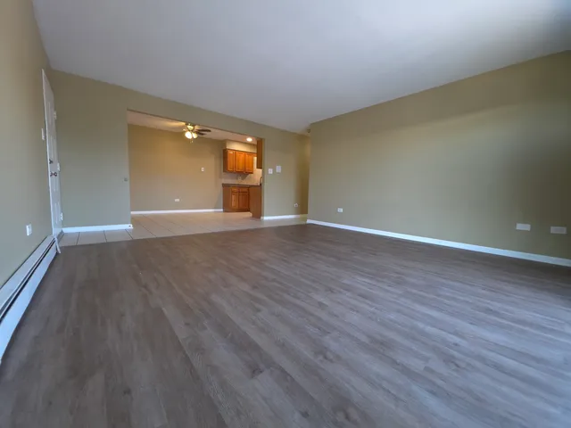 $1,750 | 1665 Coach Drive, Unit 204, Naperville, IL 60565