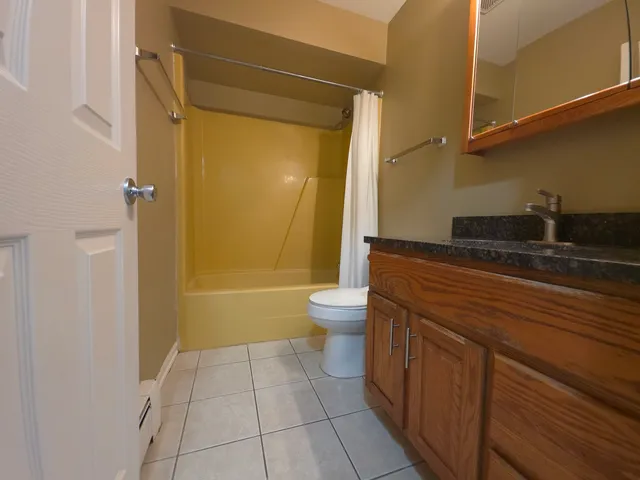 $1,750 | 1665 Coach Drive, Unit 204, Naperville, IL 60565