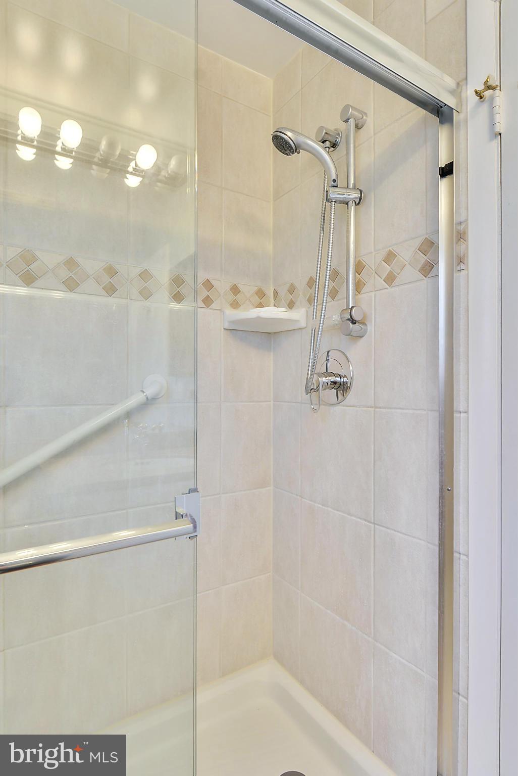 905 Holborn Street Silver Spring, MD 20902 - Photo 19 of 30 Shower in MBA