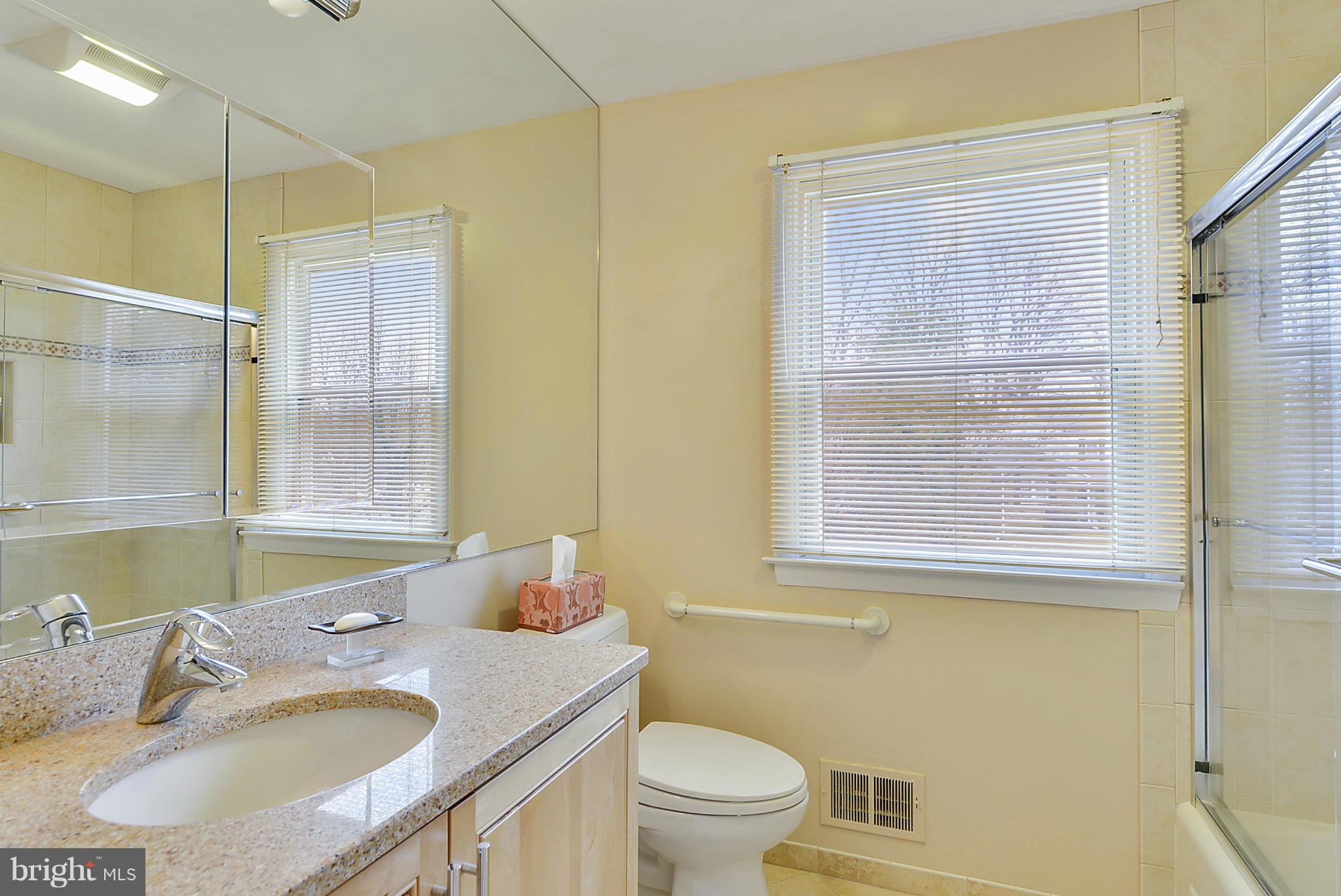 905 Holborn Street Silver Spring, MD 20902 - Photo 20 of 30 Bath 2