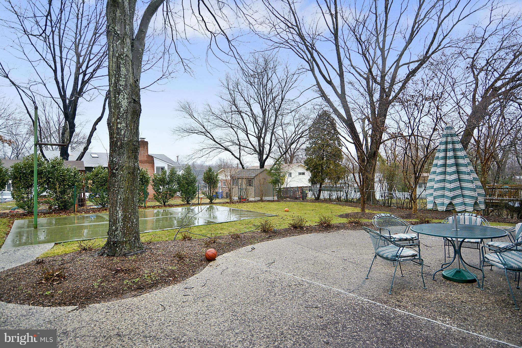 905 Holborn Street Silver Spring, MD 20902 - Photo 29 of 30 Patio