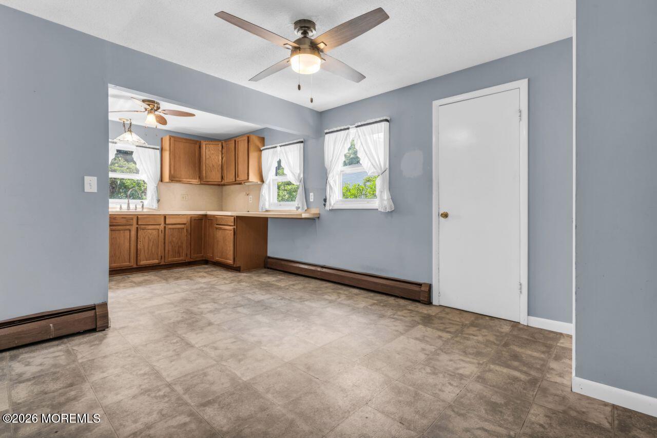 11 Hemlock Road Howell, NJ 07731 - Photo 6 of 27 photos_web_resolution_HOM02250