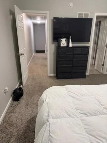 $205,000 | 1330 Northwest Jefferson Court, Blue Springs, MO 64015