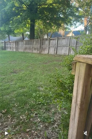 $205,000 | 1330 Northwest Jefferson Court, Blue Springs, MO 64015