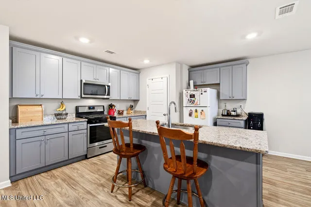 $2,350 | 1086 Enclave Circle, Long Beach, MS 39560