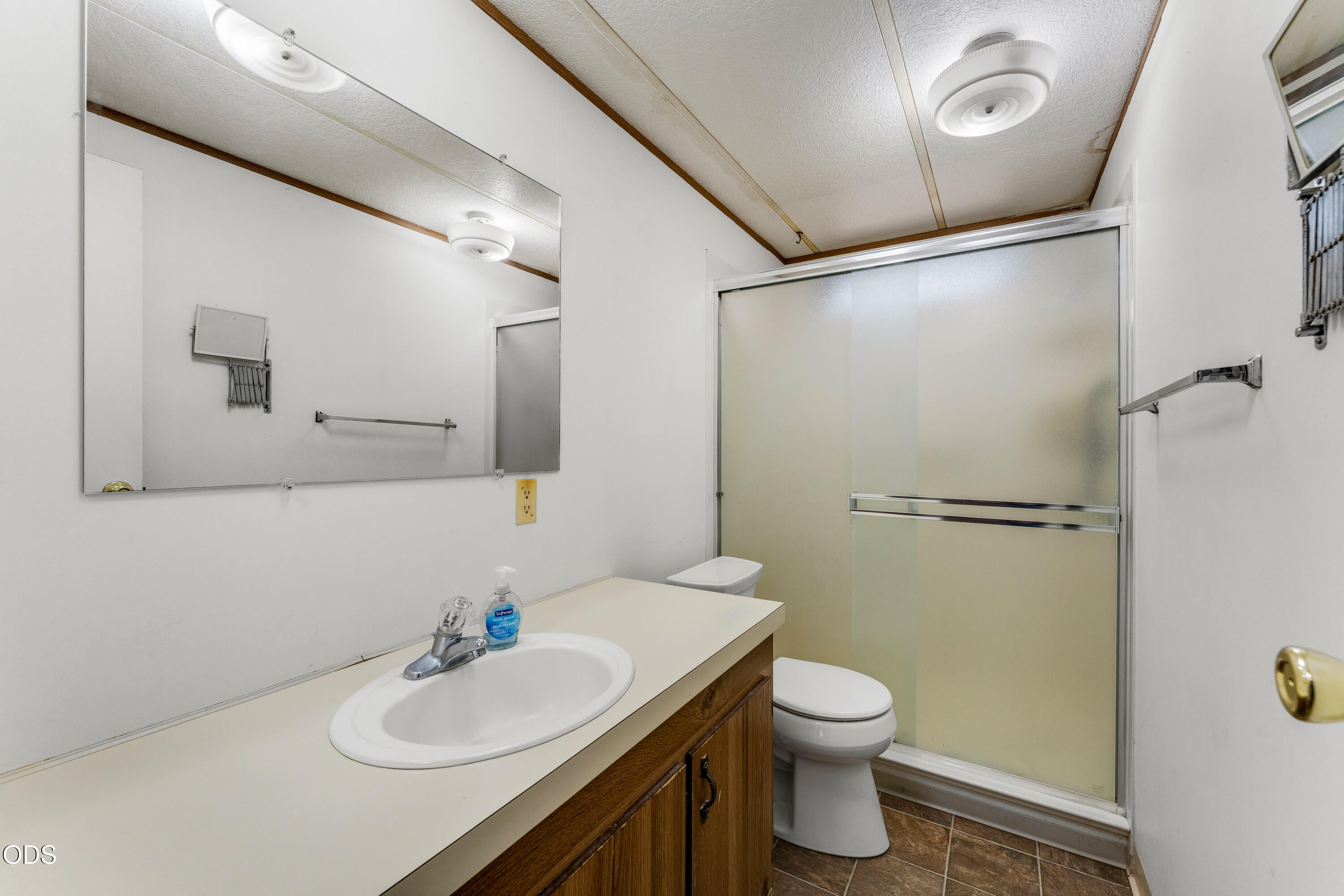 415 Whiteridge Road Grants Pass, OR 97527 - Photo 13 of 30 Gallery Image 13
