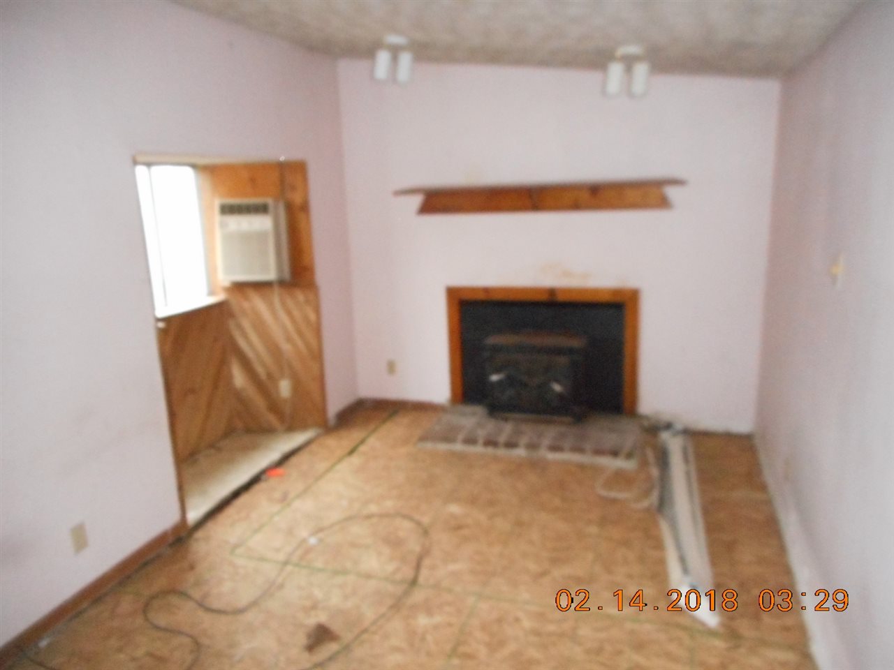 916 Spring Street New Castle, IN 47362 - Photo 3 of 16 Gallery Image 3