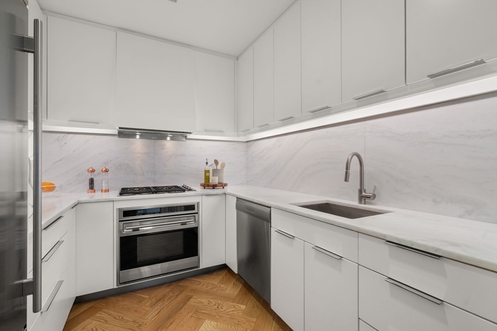 500 Atlantic Avenue, Unit 18C Boston, MA 02210 - Photo 3 of 29 Gallery Image 3