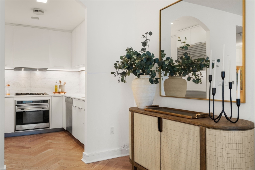 500 Atlantic Avenue, Unit 18C Boston, MA 02210 - Photo 4 of 29 Gallery Image 4