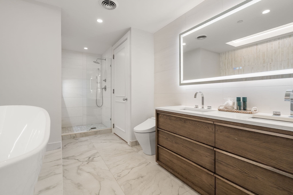 500 Atlantic Avenue, Unit 18C Boston, MA 02210 - Photo 10 of 29 Gallery Image 10