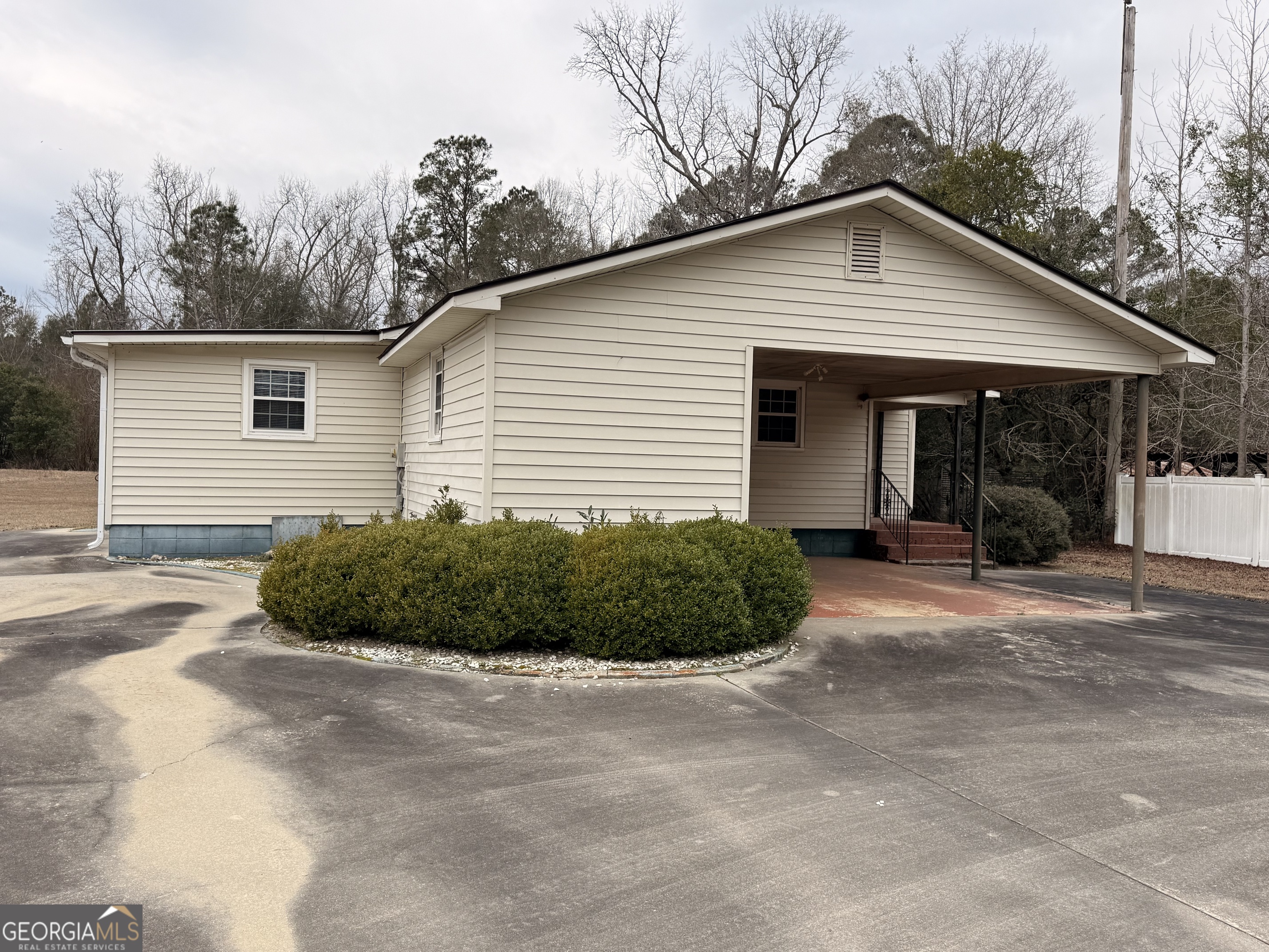1025 Ralph Mullis Road Rentz, GA 31075 - Photo 3 of 35