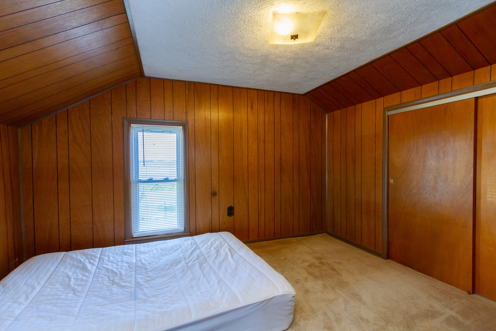 4783 Cherry Valley Road Kirkland, IL 60146 - Photo 19 of 41 a view of bedroom
