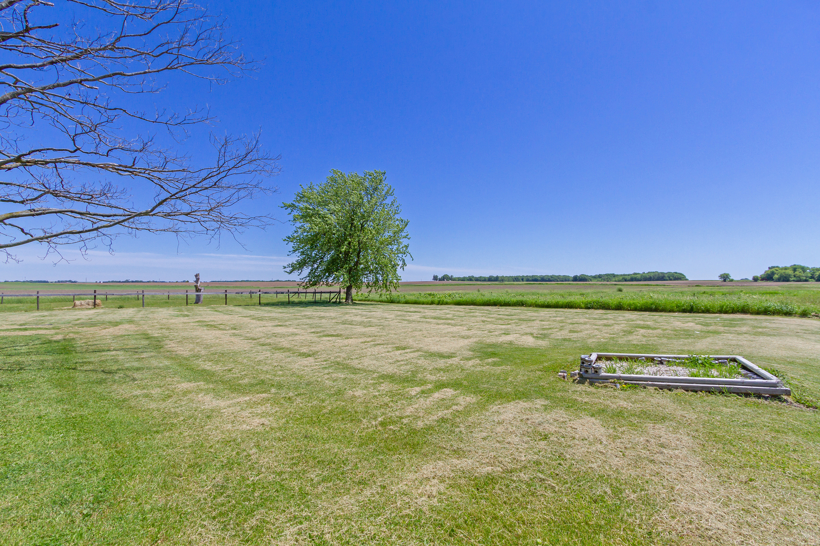 4783 Cherry Valley Road Kirkland, IL 60146 - Photo 26 of 41 a view of an outdoor space