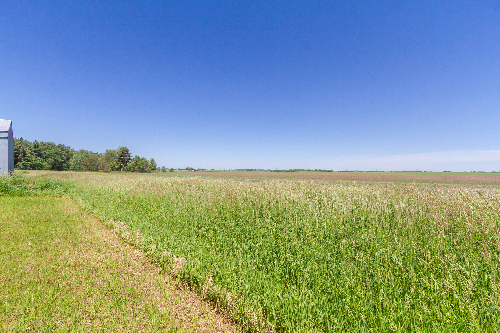 4783 Cherry Valley Road Kirkland, IL 60146 - Photo 41 of 41 a view of an ocean and a mountain