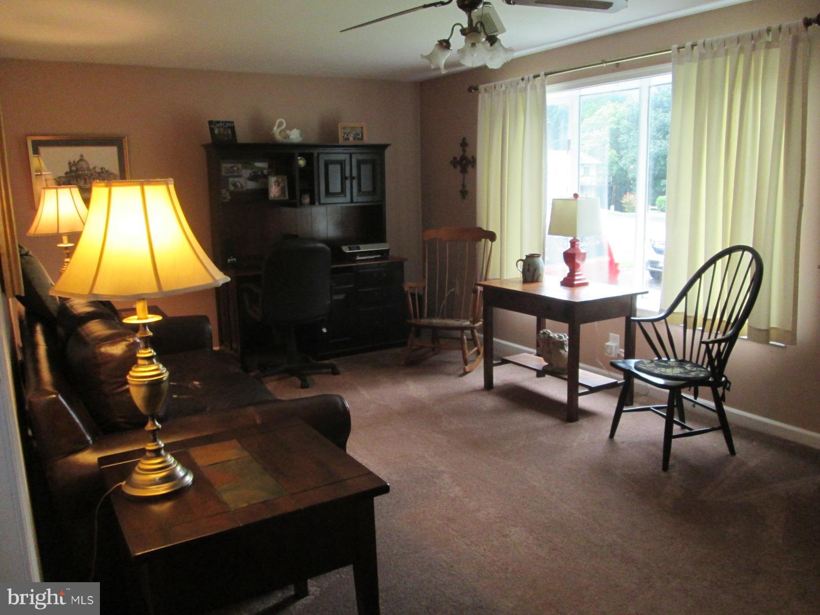 39 Highview Road Conowingo, MD 21918 - Photo 10 of 24 Living Room
