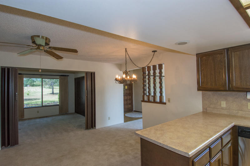 9161 Stillwater Road Redding, CA 96002 - Photo 27 of 37 stillwater-128