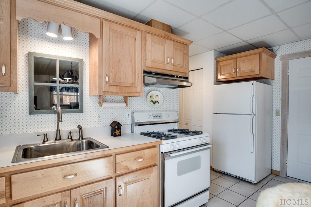 7390 Wayah Road Franklin, NC 28734 - Photo 35 of 66 Gallery Image 35
