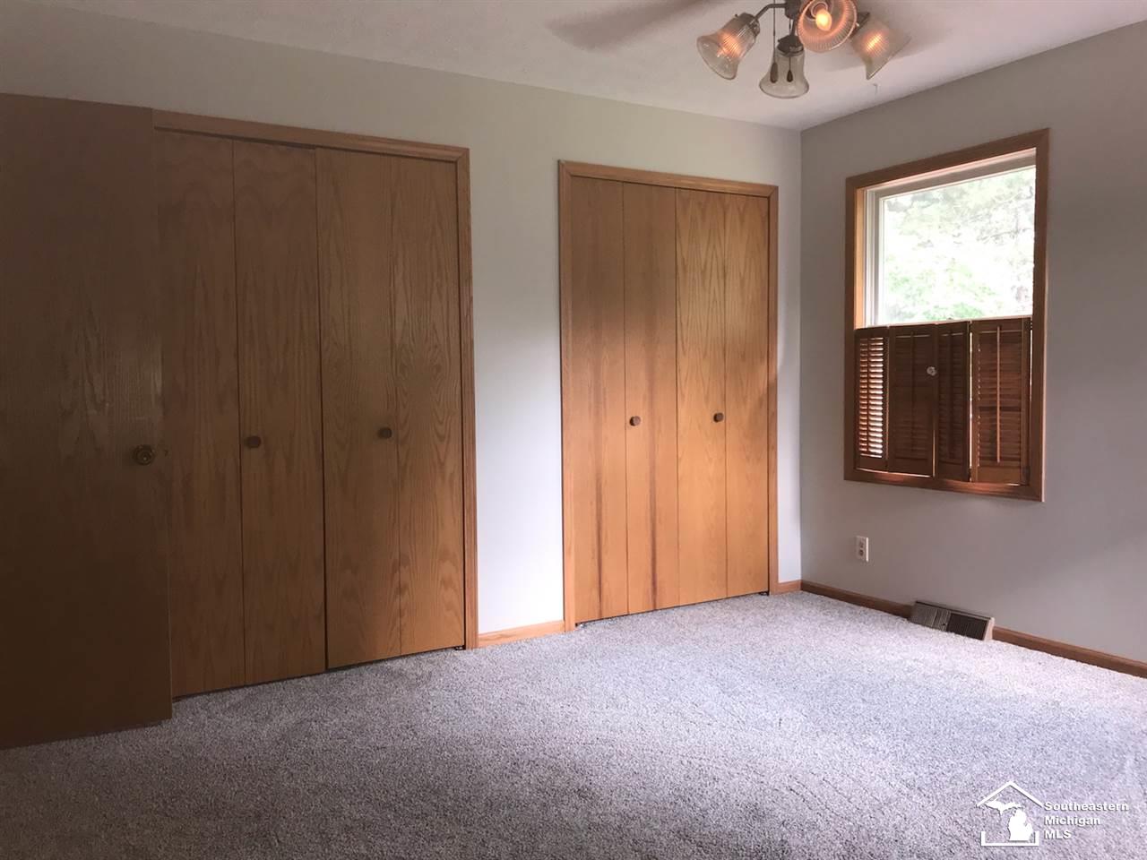 1390 West Sterns Road Temperance, MI 48182 - Photo 12 of 36