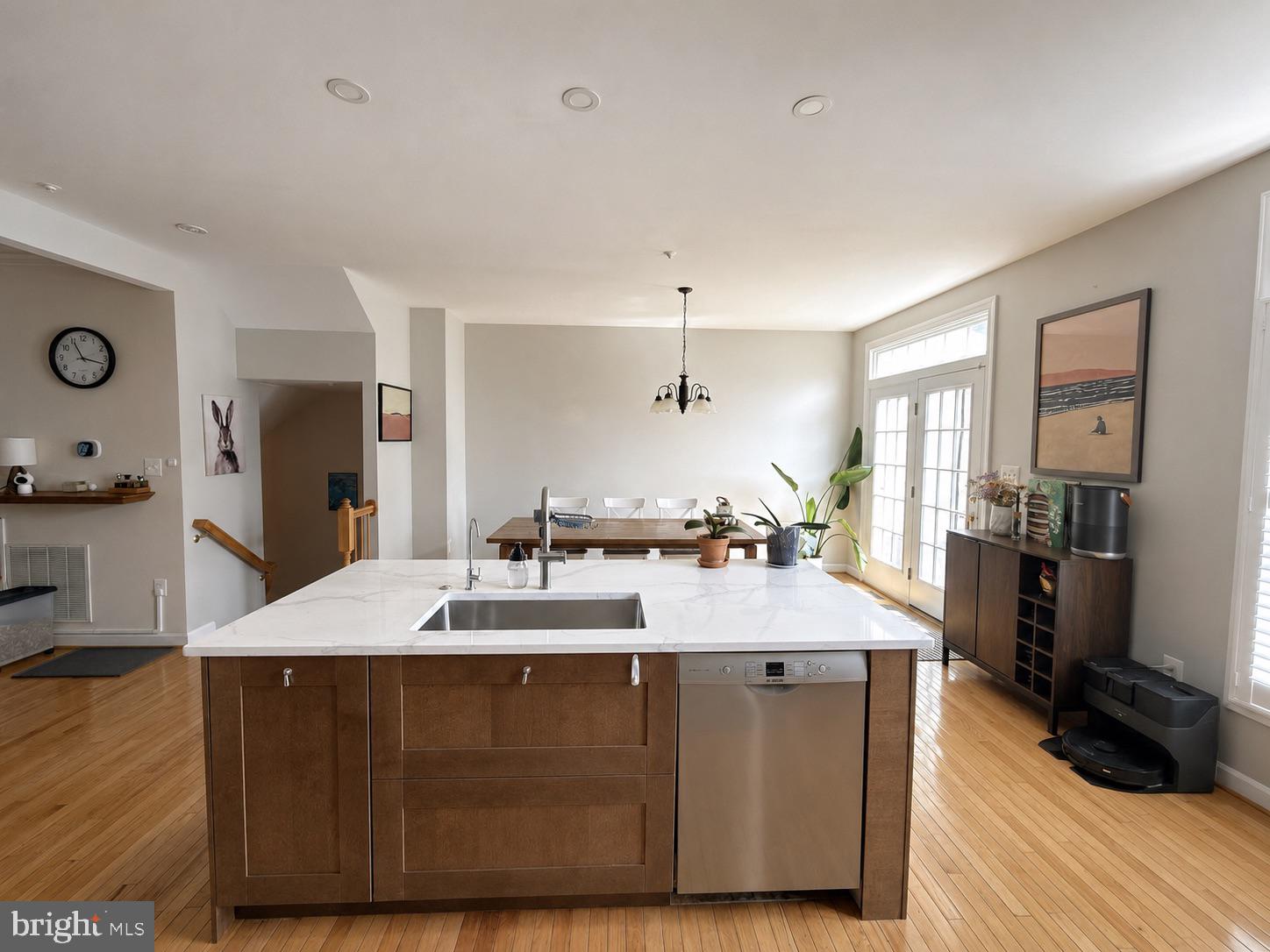 617 Highland Ridge Avenue Gaithersburg, MD 20878 - Photo 6 of 33 kitchen & dining