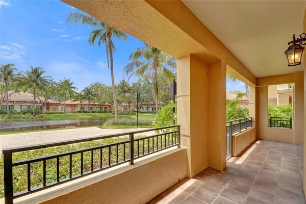 $625,000 | 16135 Emerald Estates Drive, Unit 166, Weston, FL 33331