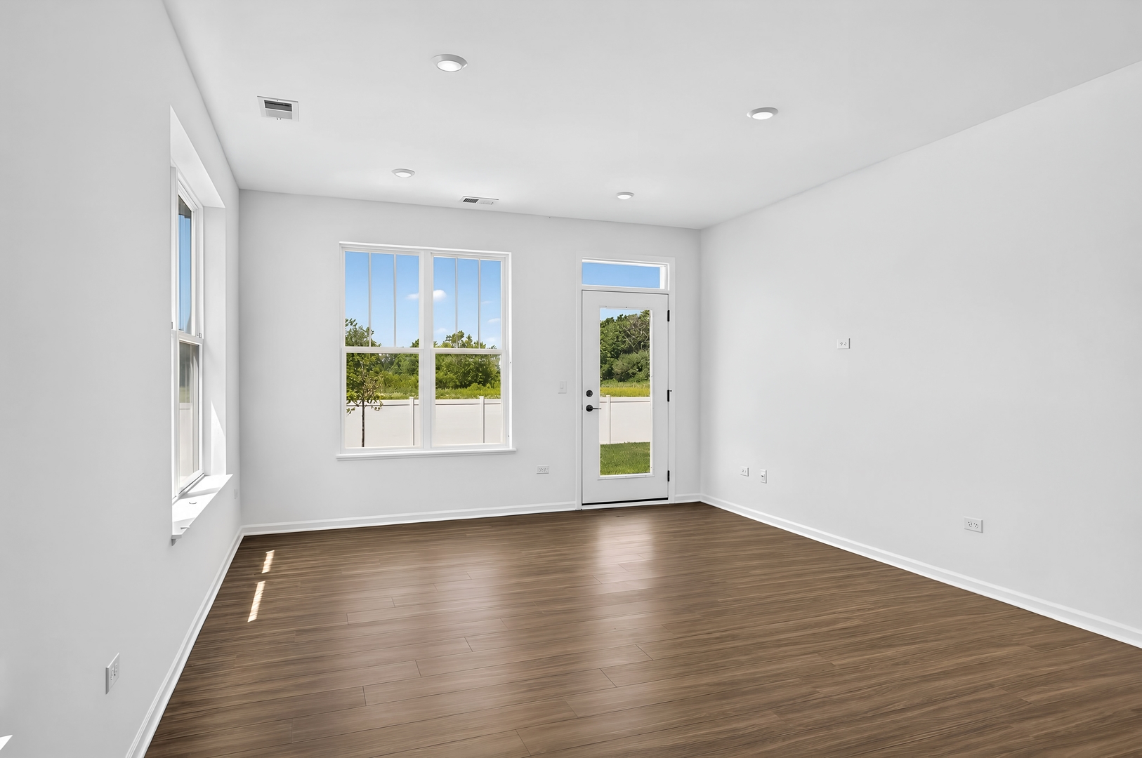 4115 Meadowridge Road Woodstock, IL 60098 - Photo 6 of 14 Gallery Image 6